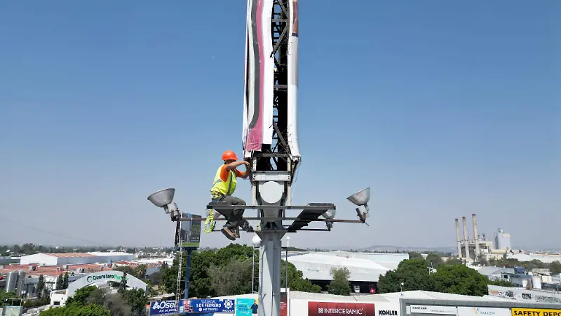 Instaladores de anuncios espectaculares_Gerardo Tavarez